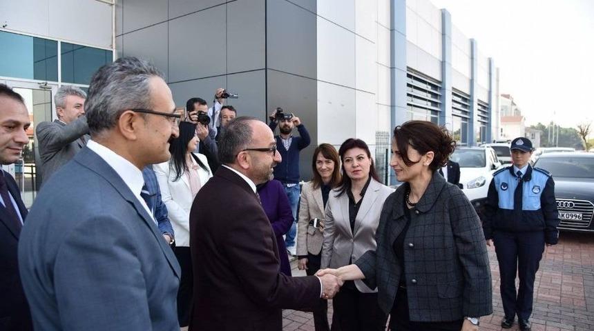 Kartepe&rsquo;de &ldquo;kocaeli Kadın Sağlığı Eğitim Projesi&rdquo;