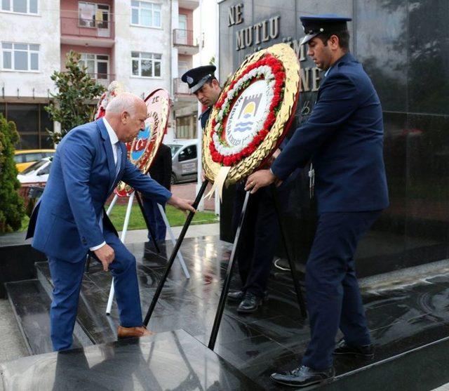 Marmaraereğlisi’nde 10 Kasım Atatürk’ü Anma Programı