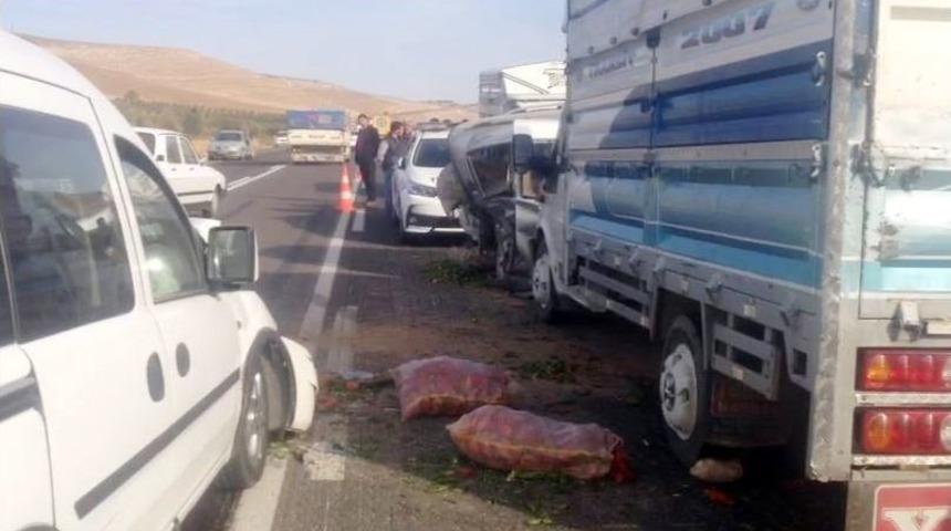 Birecik’te Zincirleme Kaza: 8 Yaralı