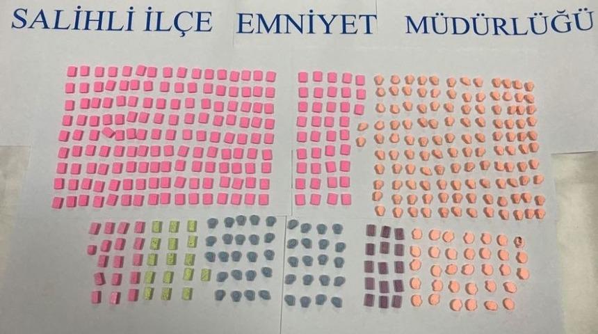 Manisa&rsquo;da 429 Adet Sentetik Uyuşturucu Hap Ele Ge&ccedil;irildi