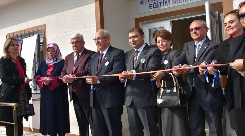 Zübeyde Hanım Parkı Açıldı