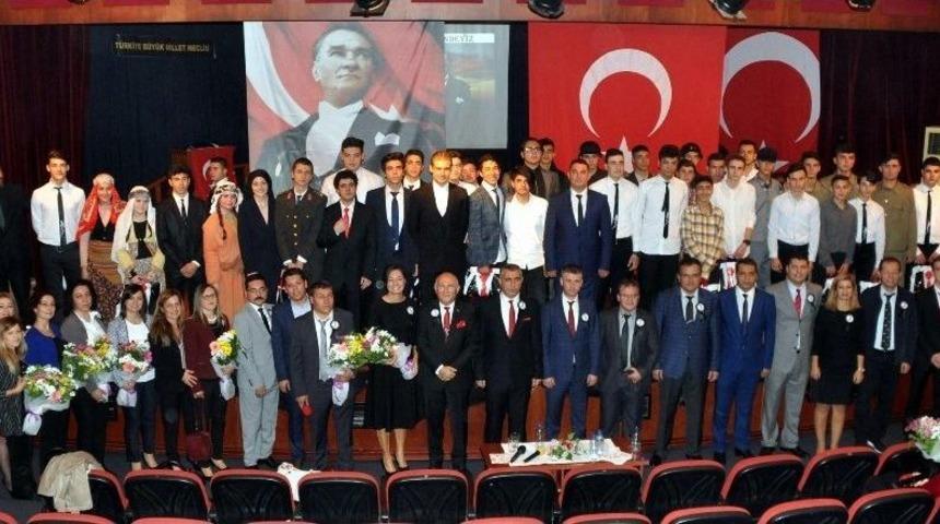 Meslek Liseliler Ata&rsquo;larını Andı