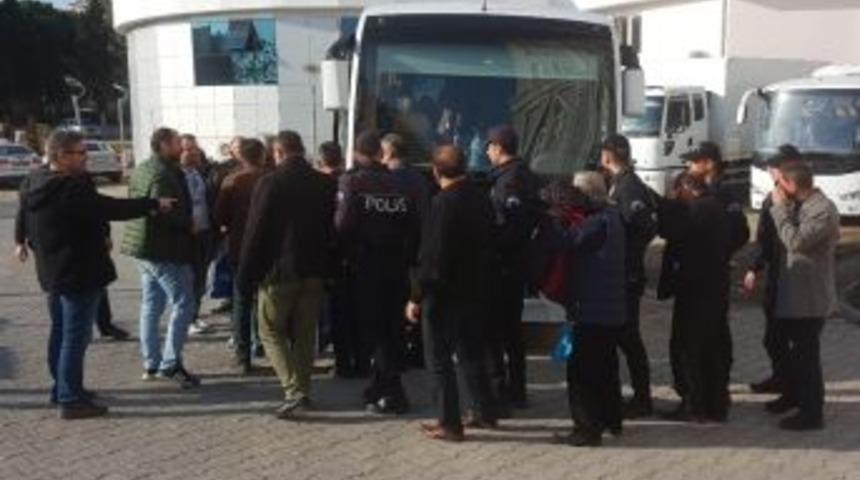 Sigara Kaçakçılığı Zanlısı 12 Kişi Tutuklandı