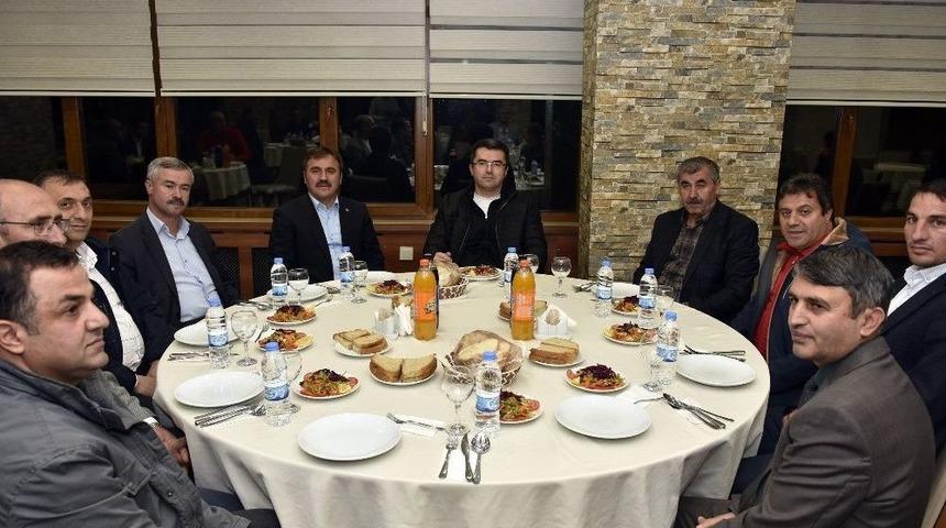 G&uuml;m&uuml;şhane&rsquo;de Amat&ouml;r Spor Kul&uuml;pleri Yemekte Bir Araya Geldi