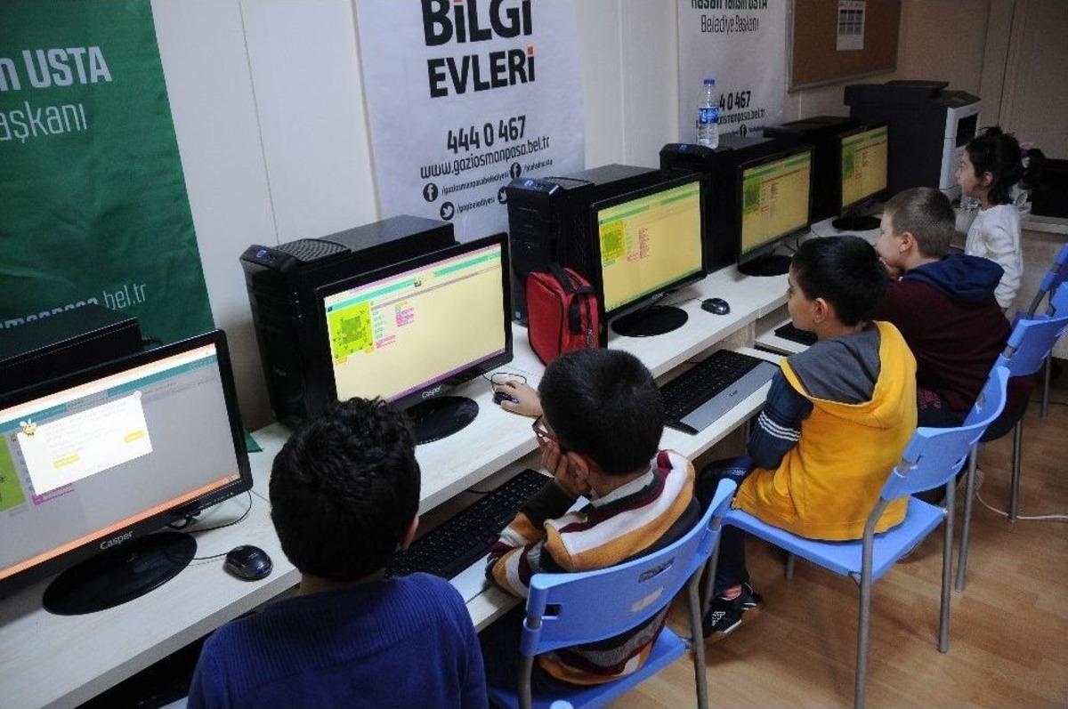 Gaziosmanpaşa&rsquo;da 2 Bin &Ouml;ğrenciye Yazılım Ve Kodlama Eğitimi