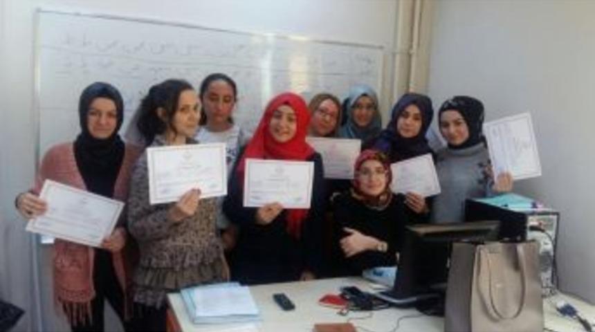 15 Kursiyer Daha Bilgisayar Sertifikası Aldı