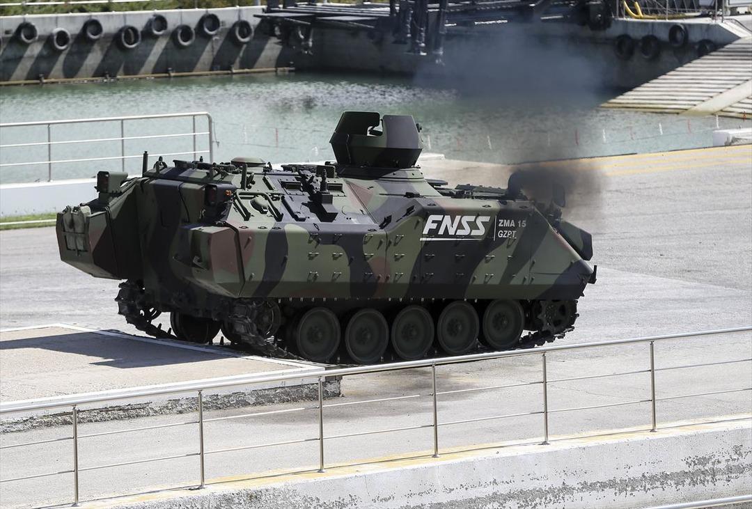 Modelleri yarıştı ger&ccedil;ekleri şov yaptı 