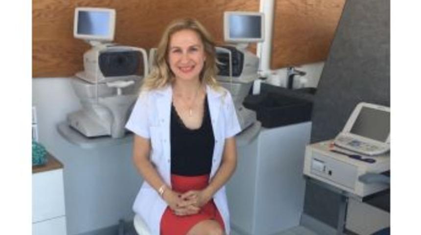 G&ouml;z Kapaklarınızı Silerken Dikkat