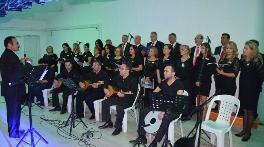 Atat&uuml;rk S&ouml;ke&rsquo;de Sevdiği T&uuml;rk&uuml;lerle Anıldı