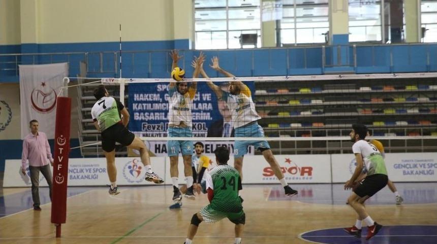 Haliliye Voleybol Takımı, Gen&ccedil; Kafkars&rsquo;ı 3-0 Mağlup Etti