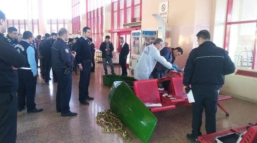 Kimsesiz Şahıs Otogarda &Ouml;l&uuml; Bulundu