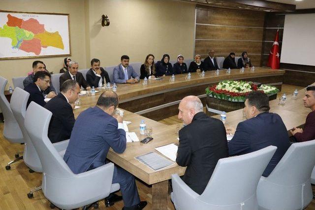 Siirt Valisi Atik, Halkı Dinledi 1