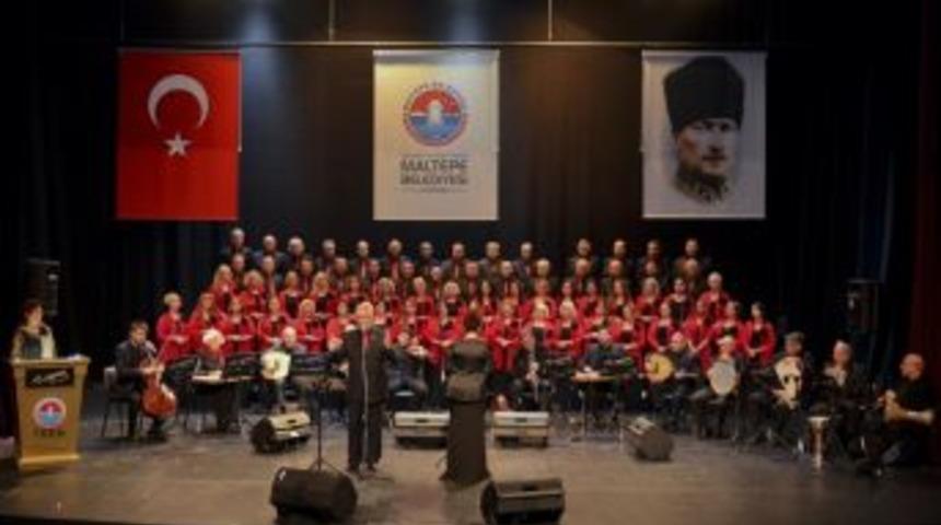 Atat&uuml;rk Sevdiği Şarkılarla Anıldı