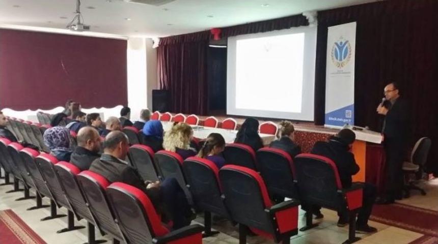 Orta&ouml;ğretim Ve Ortaokul &Ouml;ğrencileri Araştırma Projeleri Yarışması Bilgilendirme Toplantısı