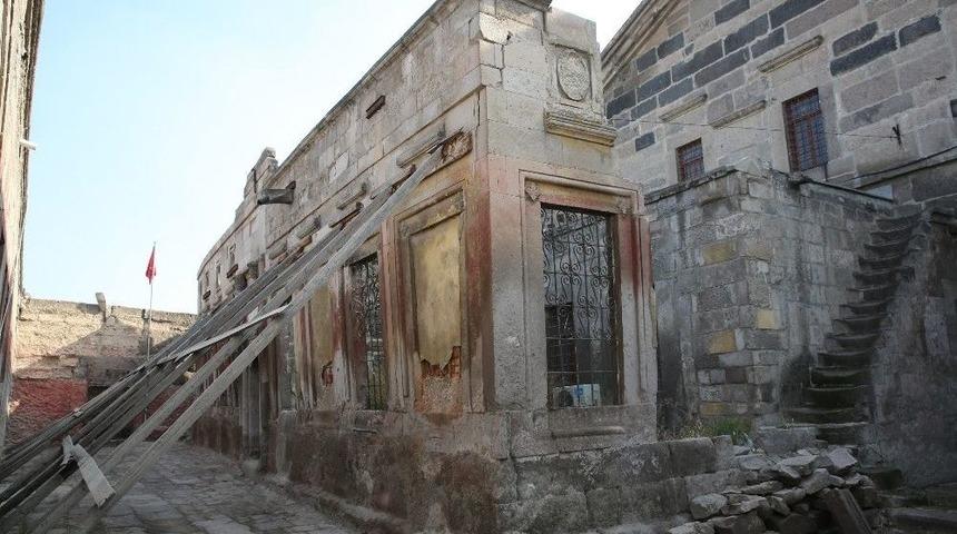 Başkan &Ccedil;elik, Kayseri Kilisesi Vakfı Temsilcileriyle G&ouml;r&uuml;şt&uuml;