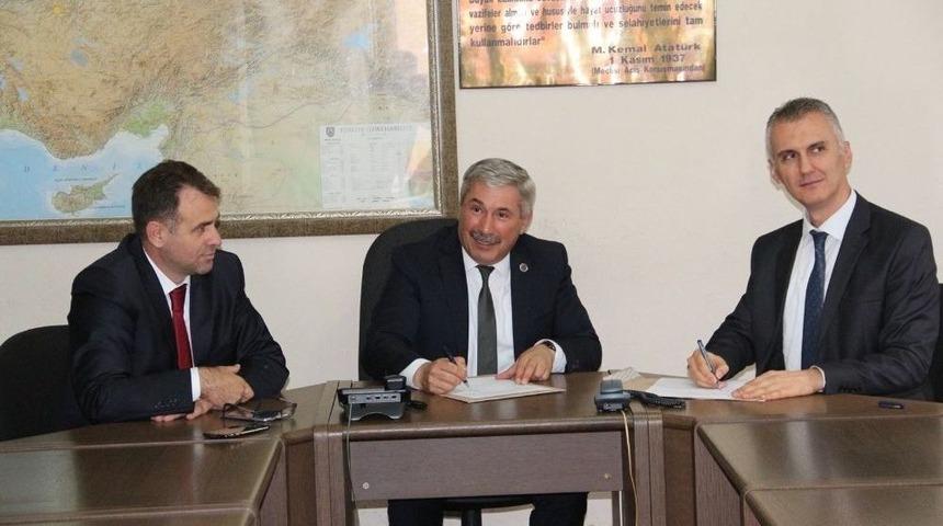 Kozlu Beldiyesi Ve Akmercan Doğalgaz Firması Arasında Protokol İmzalandı