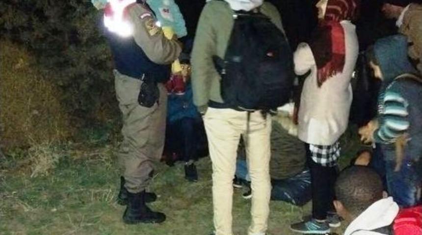 &Ccedil;anakkale&rsquo;de 48 Ka&ccedil;ak G&ouml;&ccedil;men Yakalandı