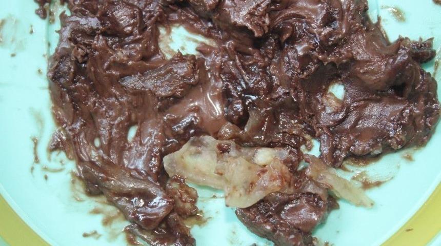 &Ccedil;ikolata Kavanozundan Kemik Par&ccedil;aları &Ccedil;ıktı