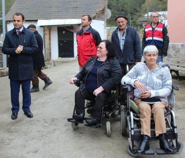 Görele Kaymakamı Ermiş’ten Engelli Ve Yaşlılara Ziyaret