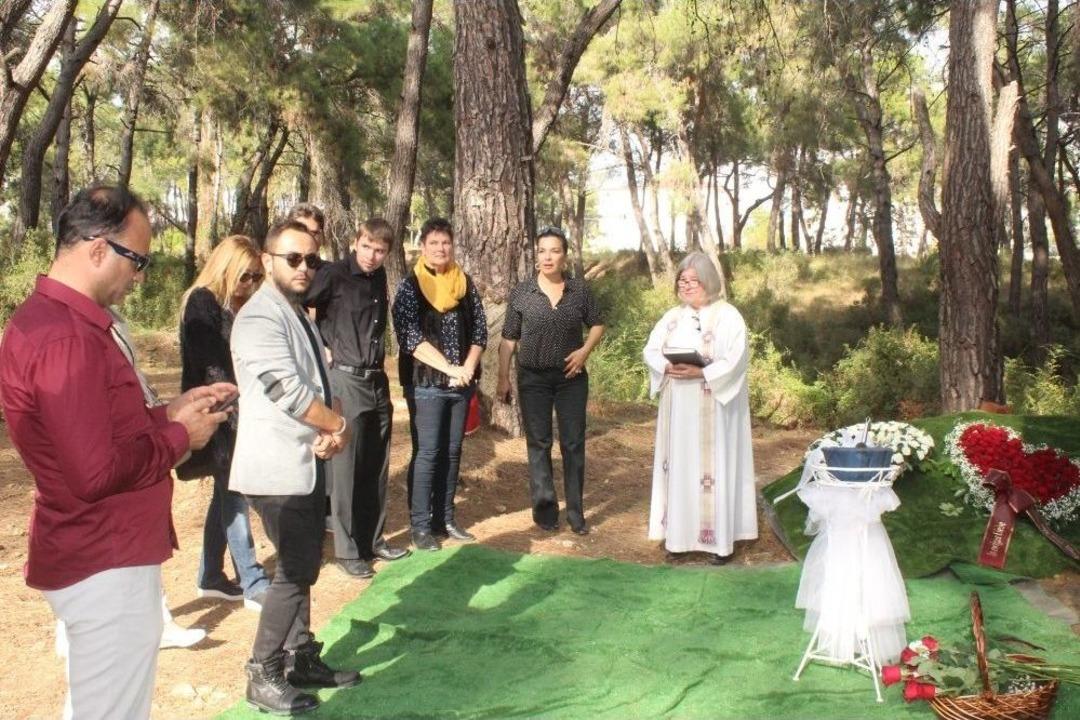 Manavgat&rsquo;ta &Ouml;len Alman Turiste Eşinden Duygusal Veda