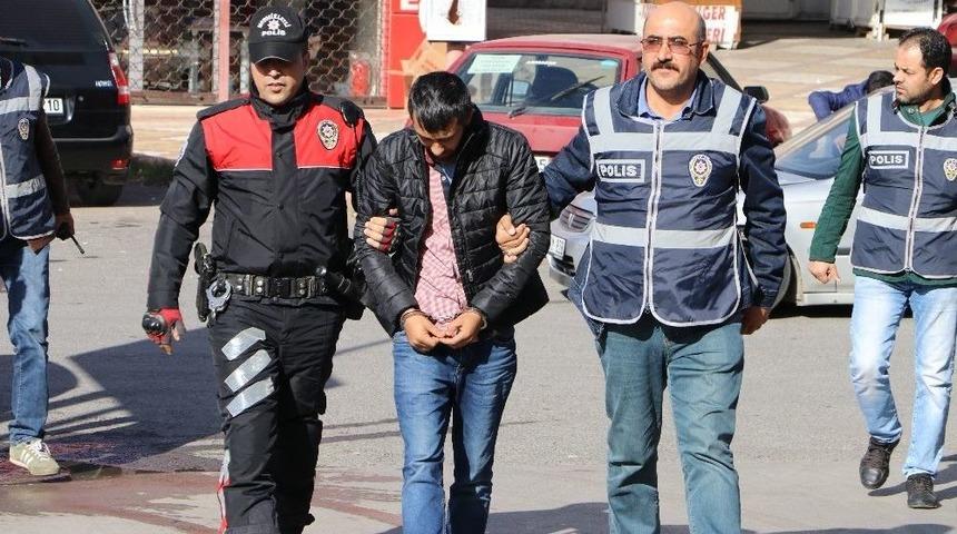 Ak&uuml; Hırsızlık Şebekesi Yakalandı