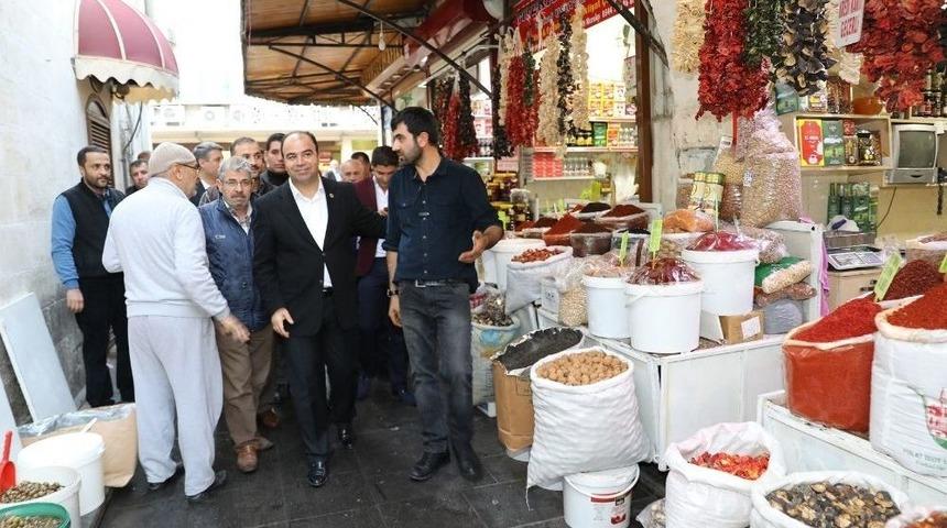 Divanyolu Esnafından Başkan &Ccedil;ift&ccedil;i&rsquo;ye Teşekk&uuml;r