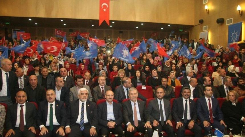 Sağlık Bakanı Demircan: "10 Yıl İ&ccedil;erisinde Uzman Hekim A&ccedil;ığı Kapanacak"