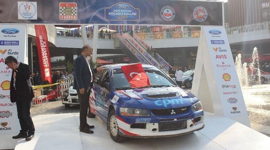 35. Ford Otosan Rallisi, Avm&rsquo;de Start Aldı