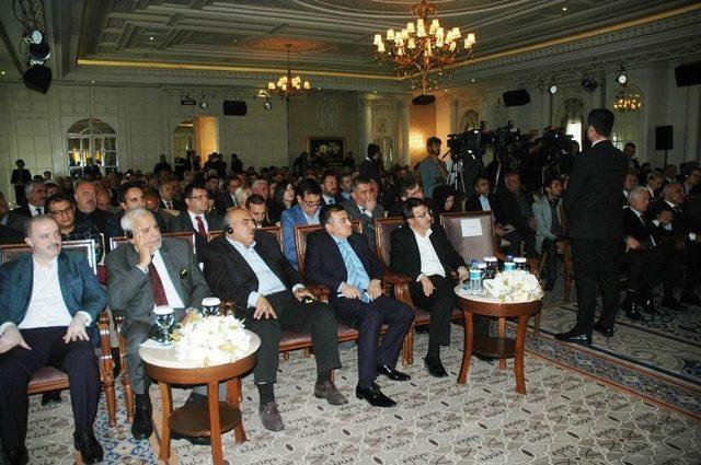 Ab Bakanı Çelik: "ölümden Kaçan İnsanlara Ev Sahipliği Yapmaktan Büyük Bir Onur Duyuyoruz" 1