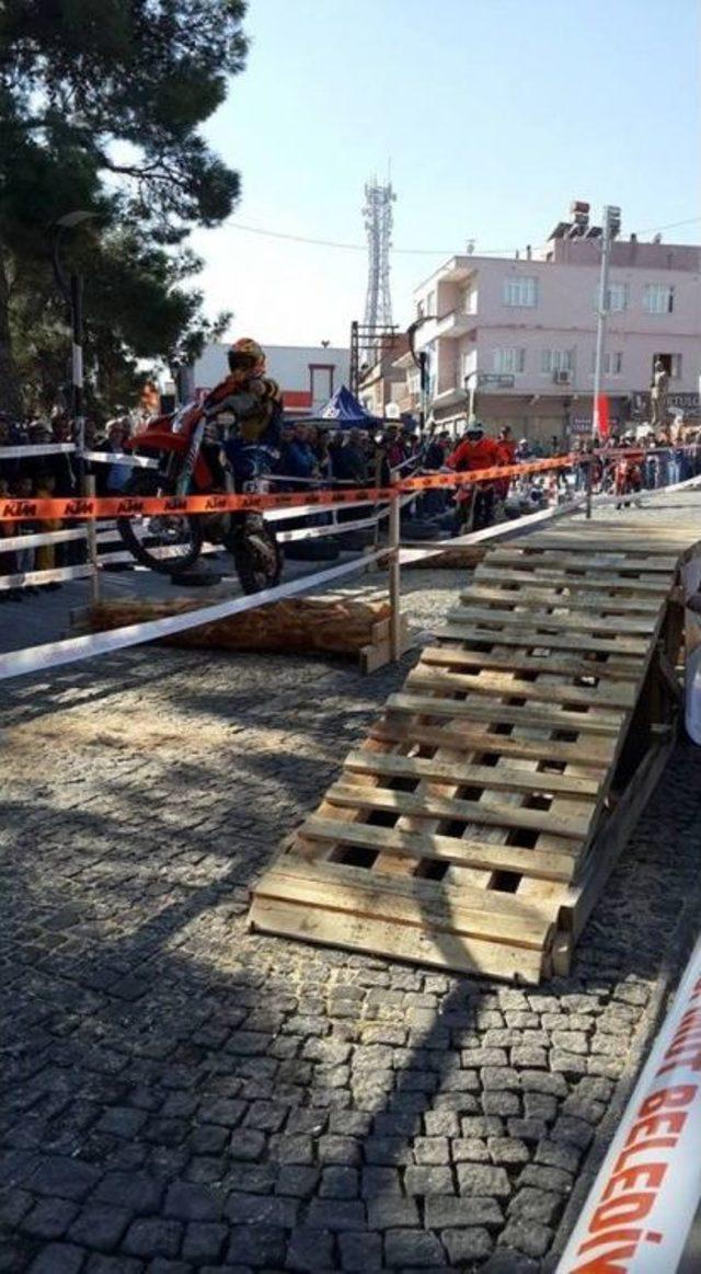 Mersin’de Motokros Yarışları Başladı