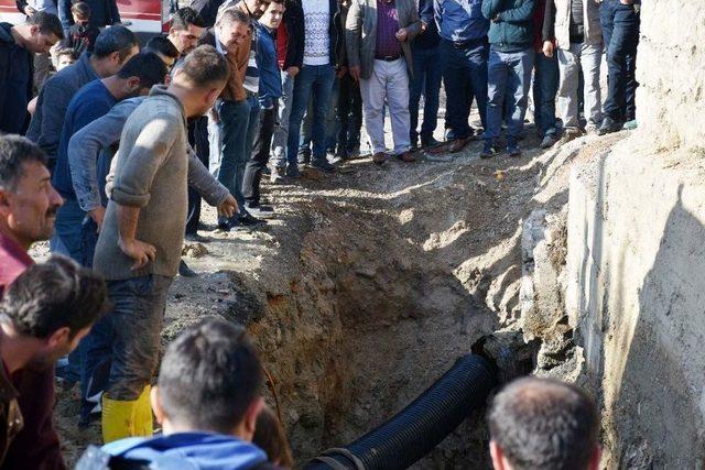 Şırnak’ta Kanalizasyon Çukuruna Düşen Çocuk Ağır Yaralandı
