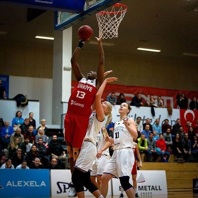 A Milli Kadın Basketbol Takımı, Estonya’yı Farklı Mağlup Etti