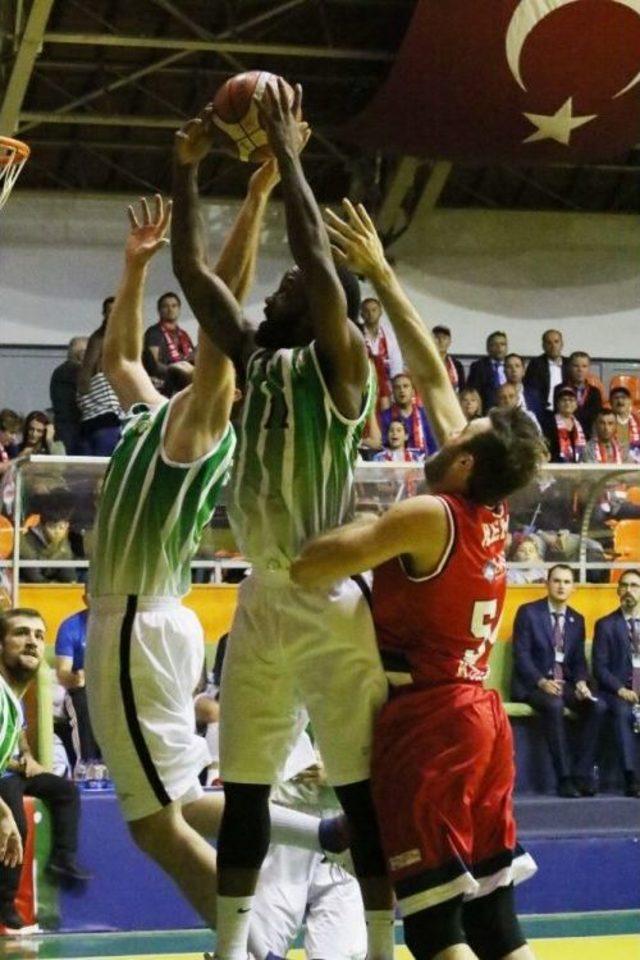 Akhisar Belediyespor Evinde Kral 1