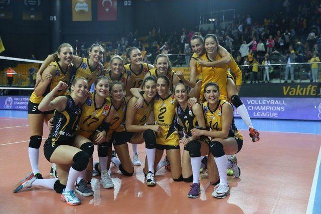 Vakıfbank Şampiyonlar Ligi’nde Set Vermedi