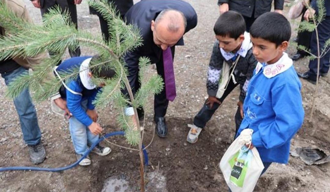 Selim&rsquo;de Fidan Dikimi Yapıldı