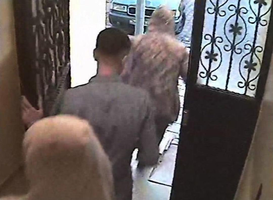 (&ouml;zel Haber ) Hırsızlar Girdikleri Dairede Ev Sahibi İle Karşılaştı