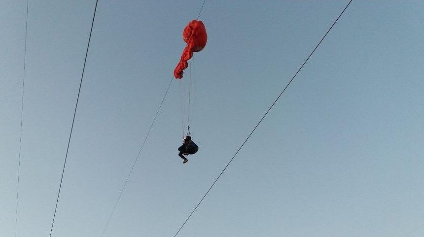 Kadın Paraş&uuml;t&ccedil;&uuml;n&uuml;n Y&uuml;ksek Gerilim Hattında &Ouml;l&uuml;m Kalım Savaşı