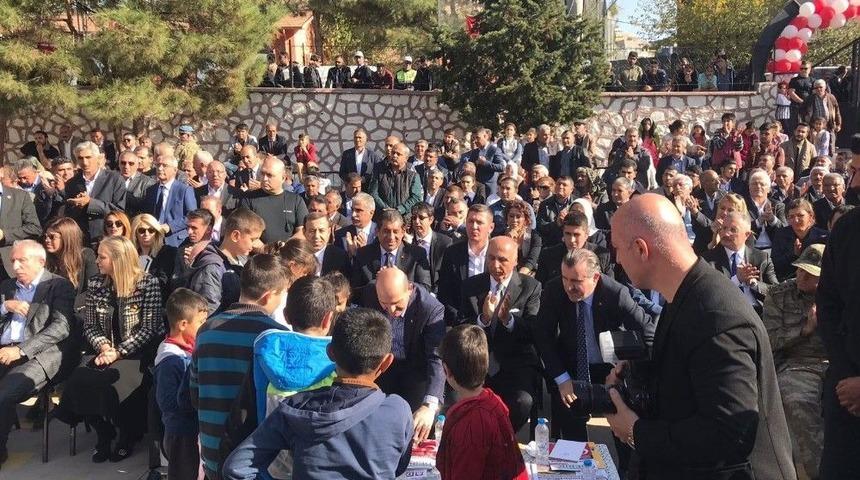 Atilla Şehit Kaymakam Adına Yapılan Okulun A&ccedil;ılışına Katıldı