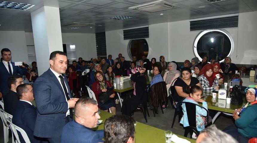 Başkan Y&uuml;cel, Kız &Ouml;ğrenci Aileleriyle Bir Araya Geldi