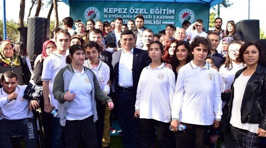 Kepez Belediyesi 170 &Ouml;zel &Ccedil;ocuğu Kepez Macera Ormanı&rsquo;nda Ağırladı