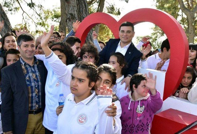 Kepez Belediyesi 170 Özel Çocuğu Kepez Macera Ormanı’nda Ağırladı