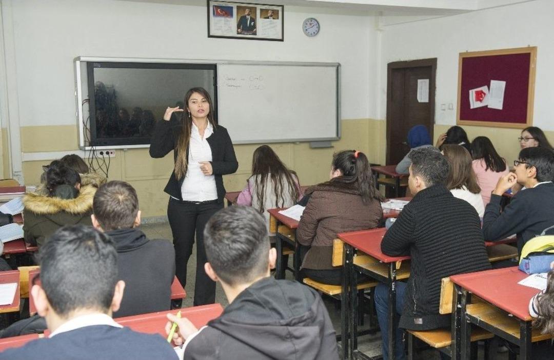 (&ouml;zel Haber) G&ouml;rme Engelli &Ouml;ğretmenin B&uuml;y&uuml;k Başarısı