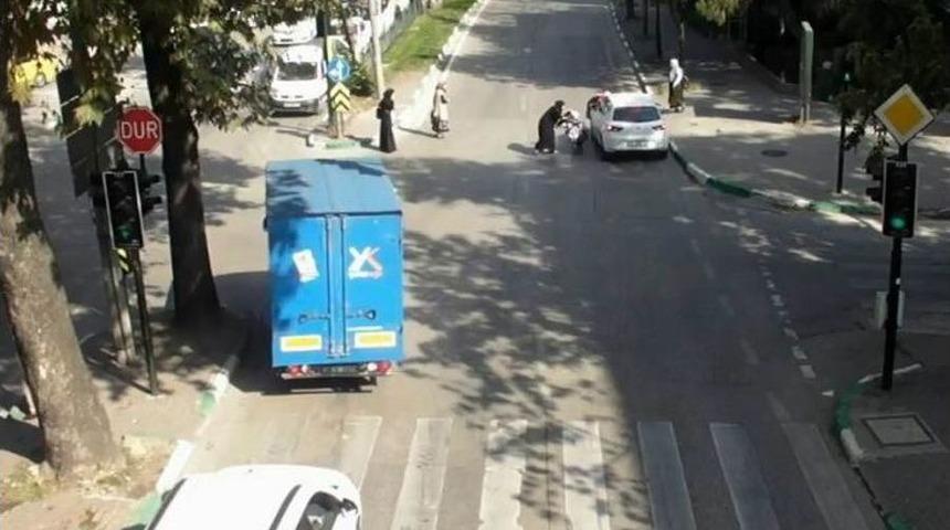 (&ouml;zel Haber) Bebek Arabasındaki &Ccedil;ocuk &Ouml;l&uuml;mden Son Anda Kurtuldu