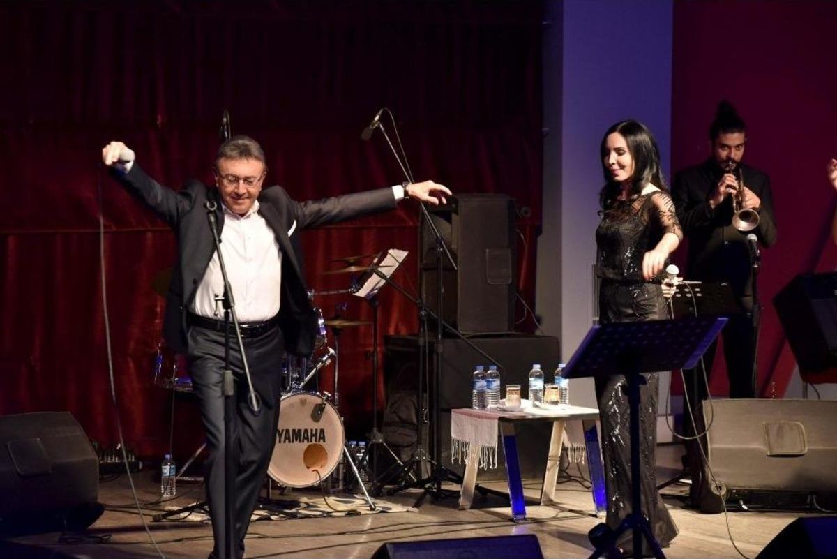 Aysun Ve Ali Kocatepe&rsquo;den 10 Kasım &Ouml;zel Konseri