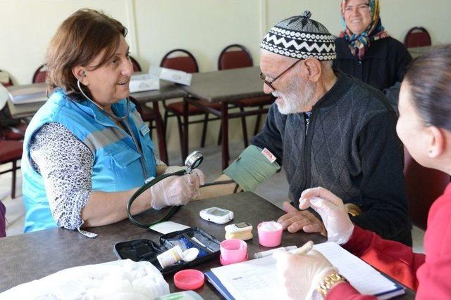 Tepebaşı’nda Sağlık Taramaları Devam Ediyor