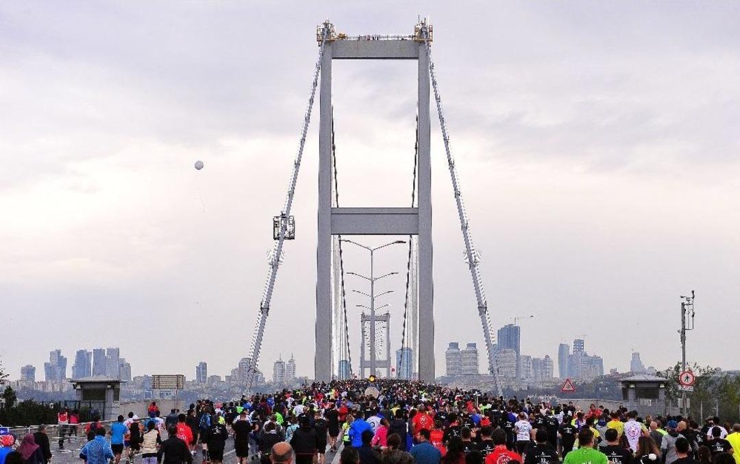 K&ouml;pr&uuml; Bu Kez Kıtaları Değil G&ouml;n&uuml;lleri Bağladı
