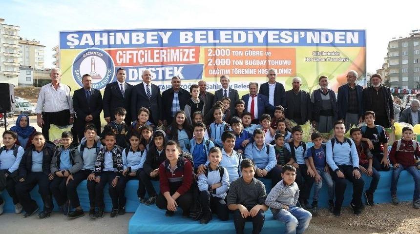 Şahinbey Belediyesi&rsquo;nin &Ccedil;ift&ccedil;iye Desteği S&uuml;r&uuml;yor