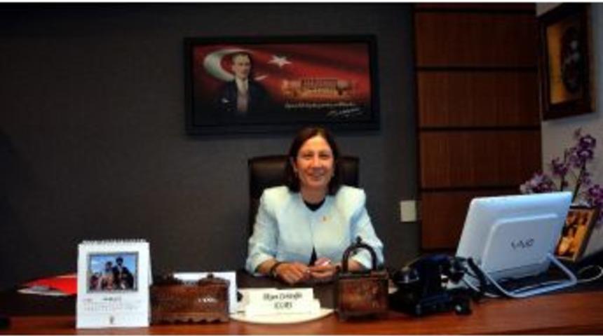 Ak Parti &Ccedil;orum Milletvekili L&uuml;tfiye İlksen Ceritoğlu;