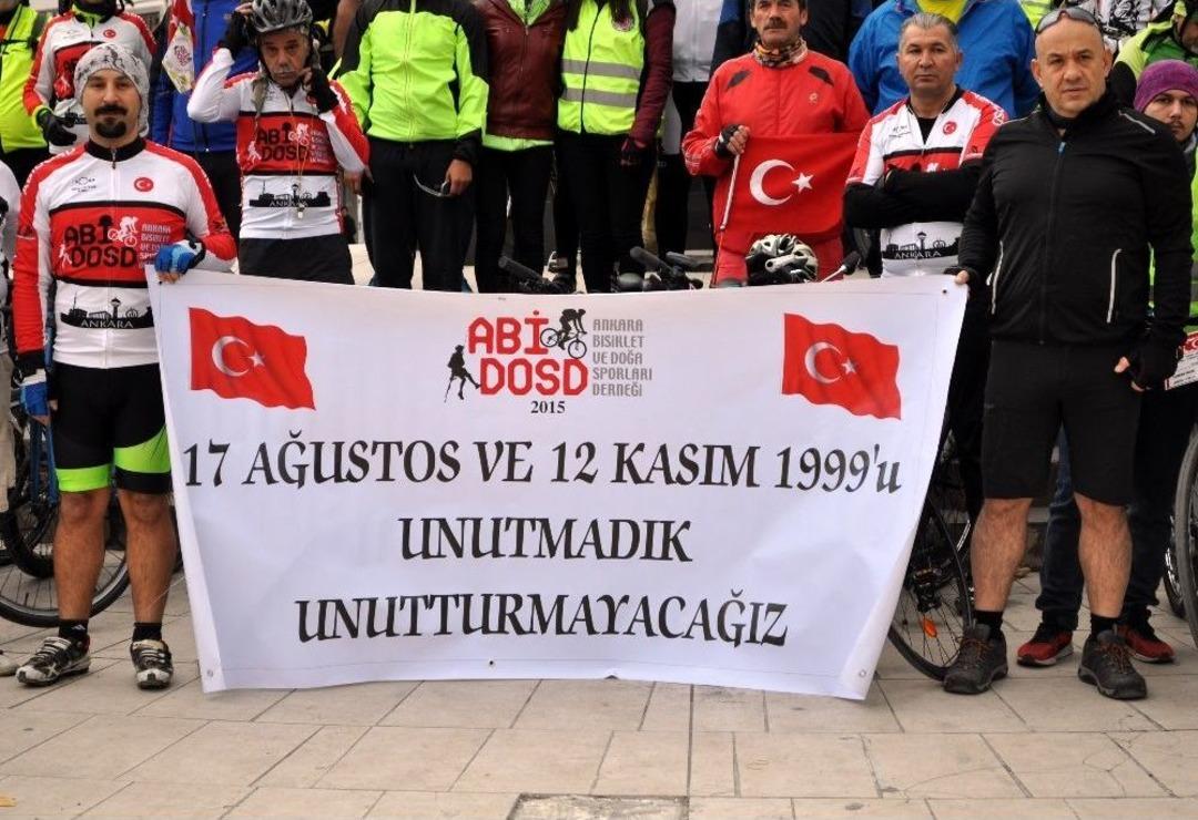 Depremlere Karşı Farkındalık İ&ccedil;in Sakarya&rsquo;dan D&uuml;zce&rsquo;ye Pedal &Ccedil;evirdiler