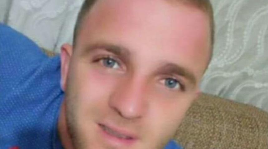 Kavgada Kalbinden Bı&ccedil;aklanarak &Ouml;ld&uuml;r&uuml;ld&uuml;